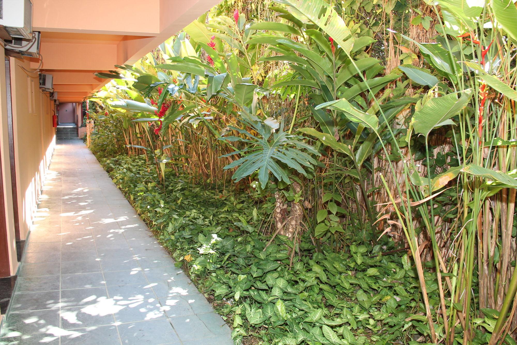 Hotelare Hotel Villa Di Capri Ubatuba Buitenkant foto