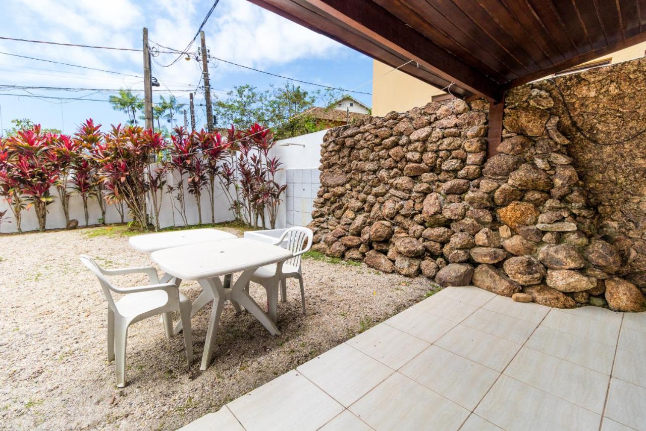 Hotelare Hotel Villa Di Capri Ubatuba Buitenkant foto